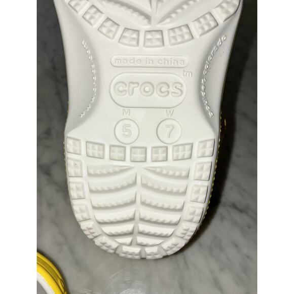 Crocs Womens 7 Bright Yellow Ghost jibbitz New without Tags Mens 5 - Picture 8 of 10